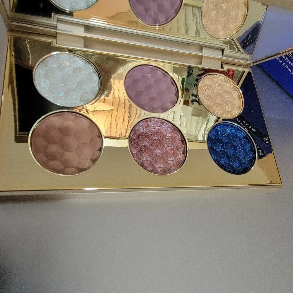 Stila Blue Realm Eyeshadow Velvet Cream Powder  Palette Beauty Gifts NEW in Box